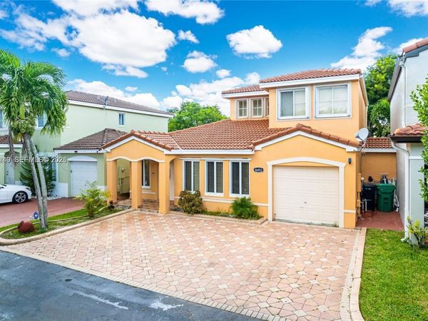 16453 SW 97th St, Miami, FL 33196