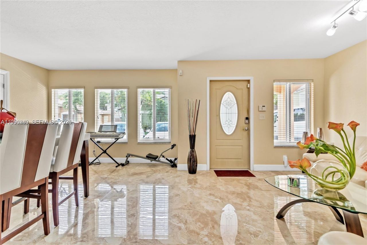 16453 SW 97th St, Miami, FL 33196 Photo