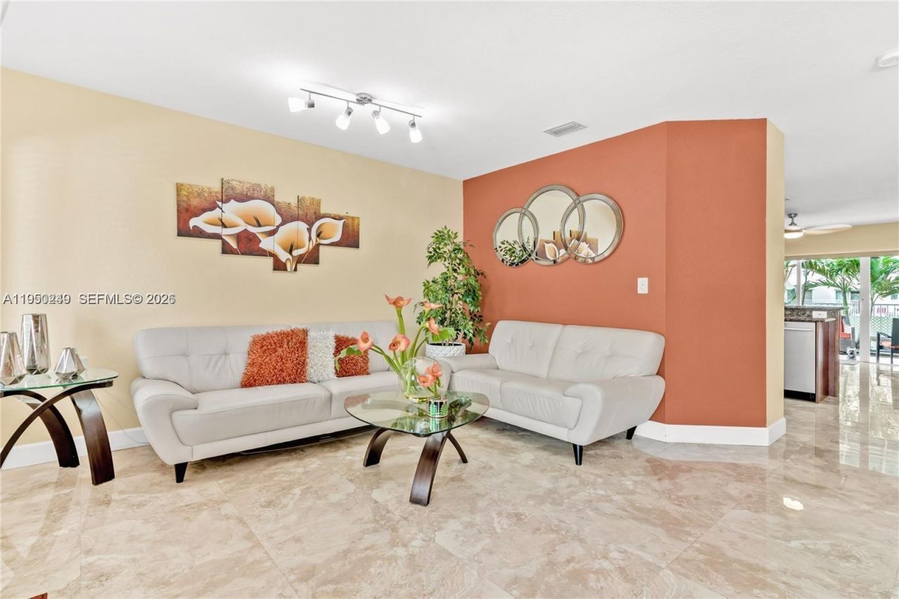 16453 SW 97th St, Miami, FL 33196 Photo