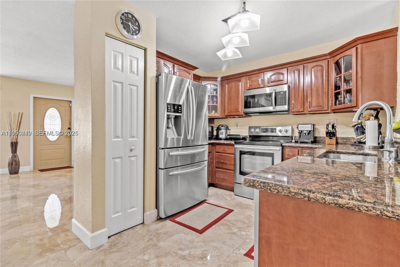 16453 SW 97th St, Miami, FL 33196 Photo