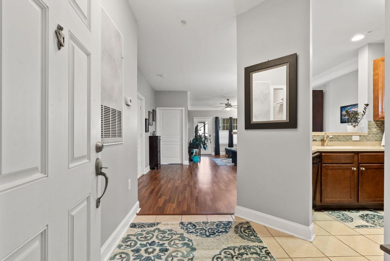 1101 Basildon Road Photo 10