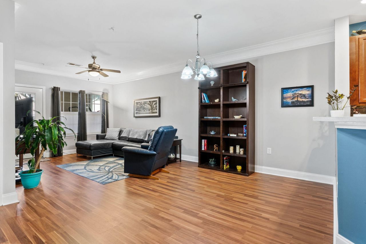 1101 Basildon Road Photo 17