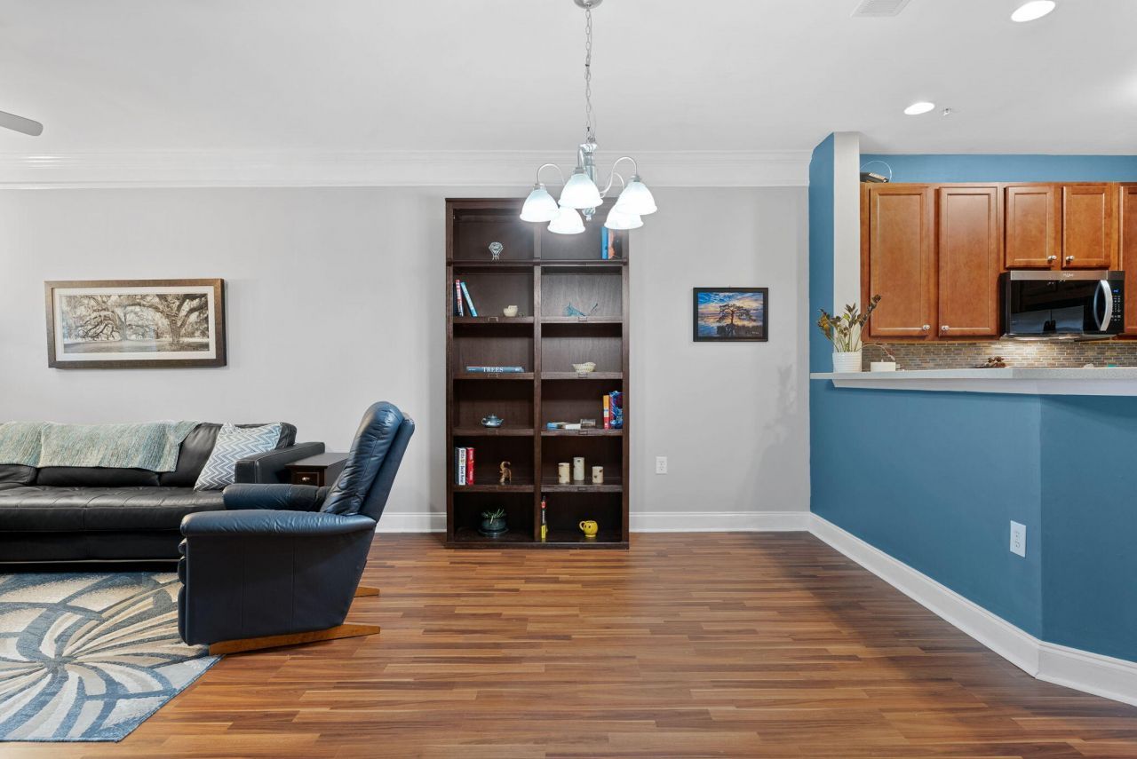 1101 Basildon Road Photo 18