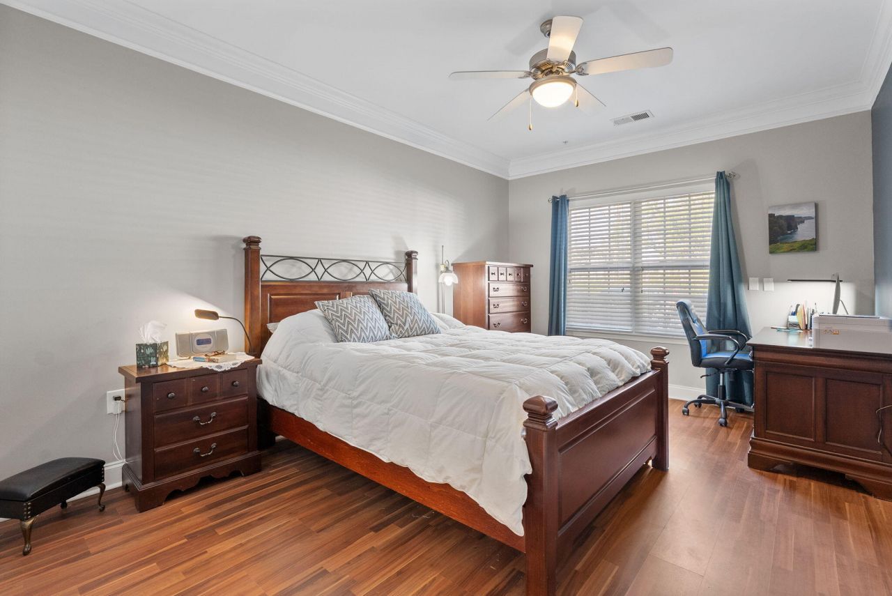 1101 Basildon Road Photo 21