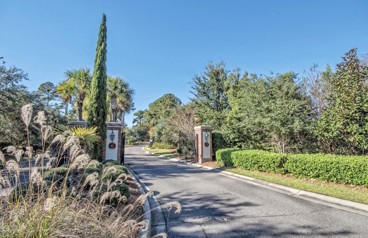 1101 Basildon Road Photo 36