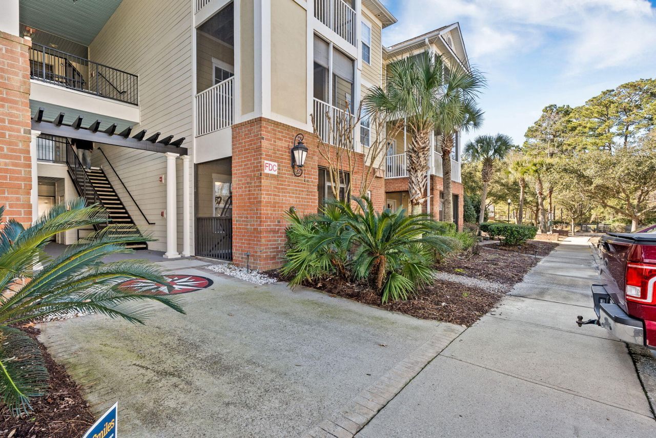 1101 Basildon Road Photo 5