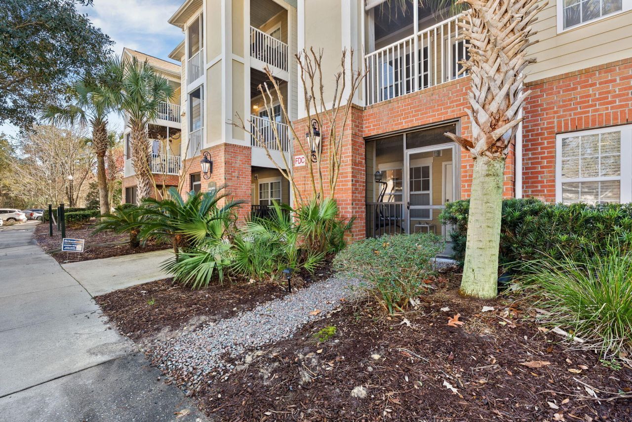 1101 Basildon Road Photo 6