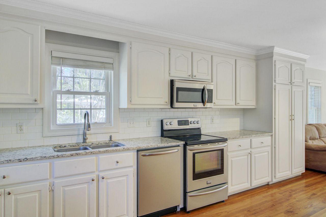 402 Golf Road Photo 11