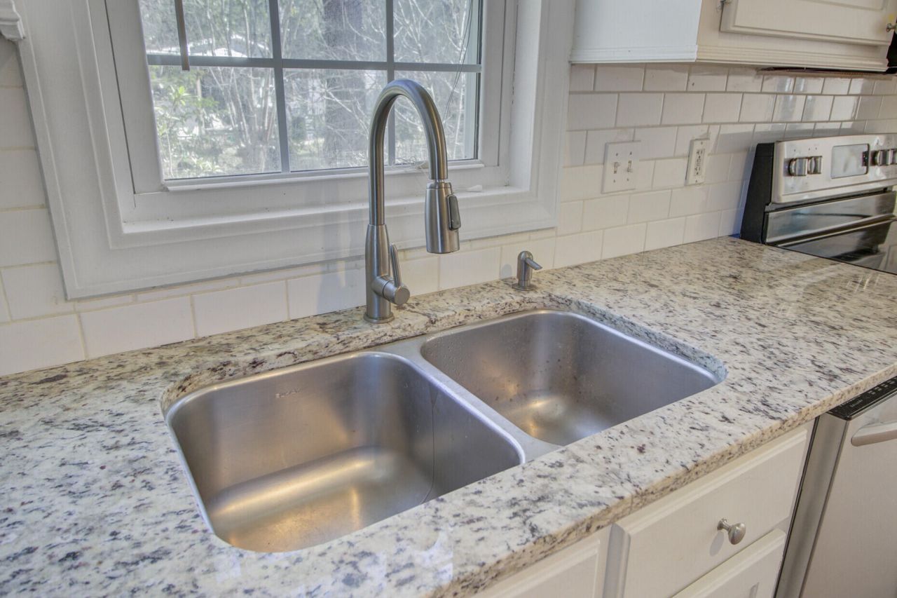 402 Golf Road Photo 12