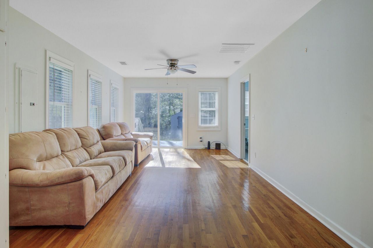 402 Golf Road Photo 14