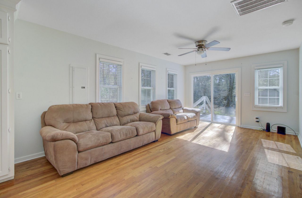 402 Golf Road Photo 15