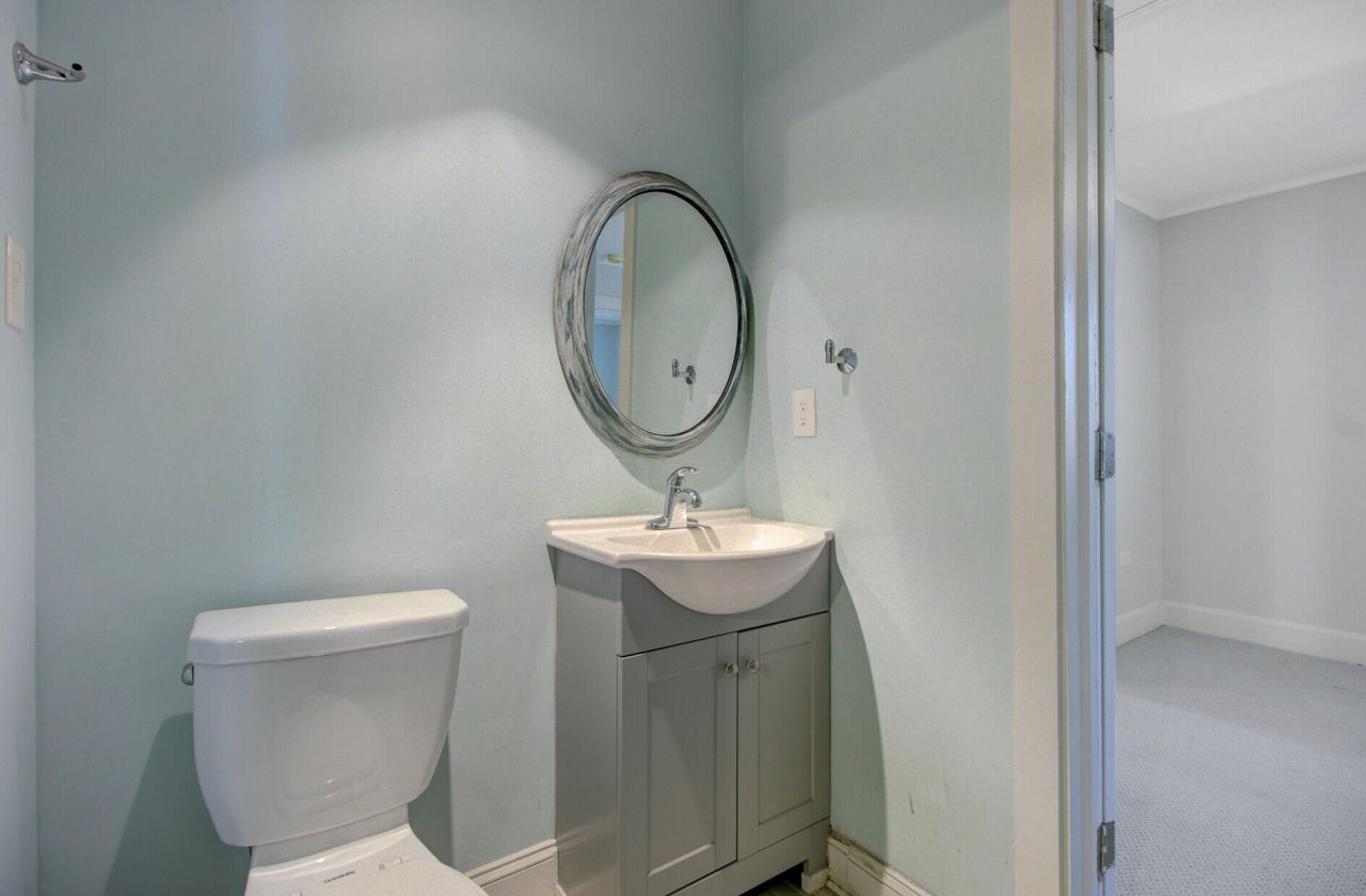 402 Golf Road Photo 20