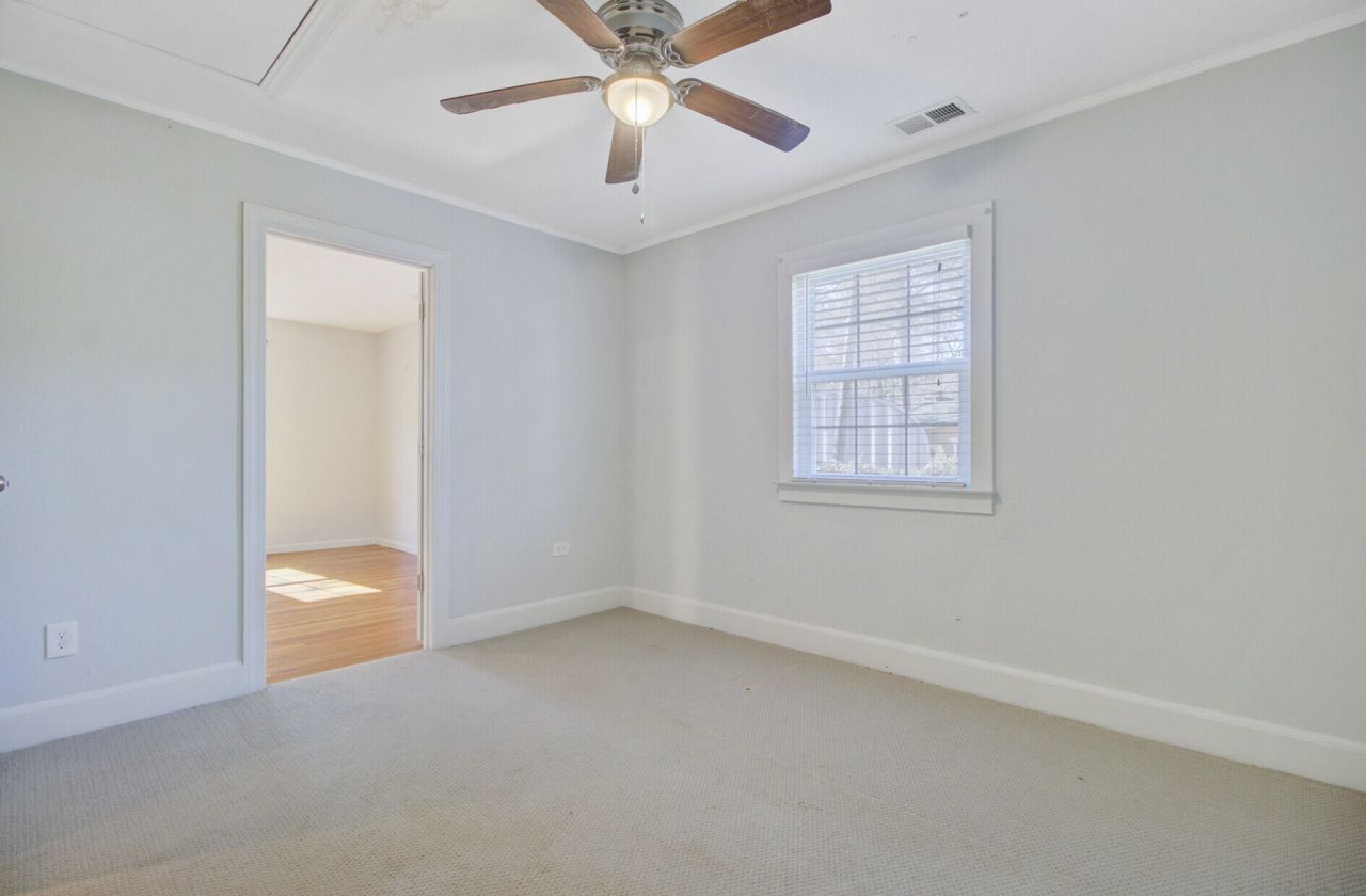 402 Golf Road Photo 22