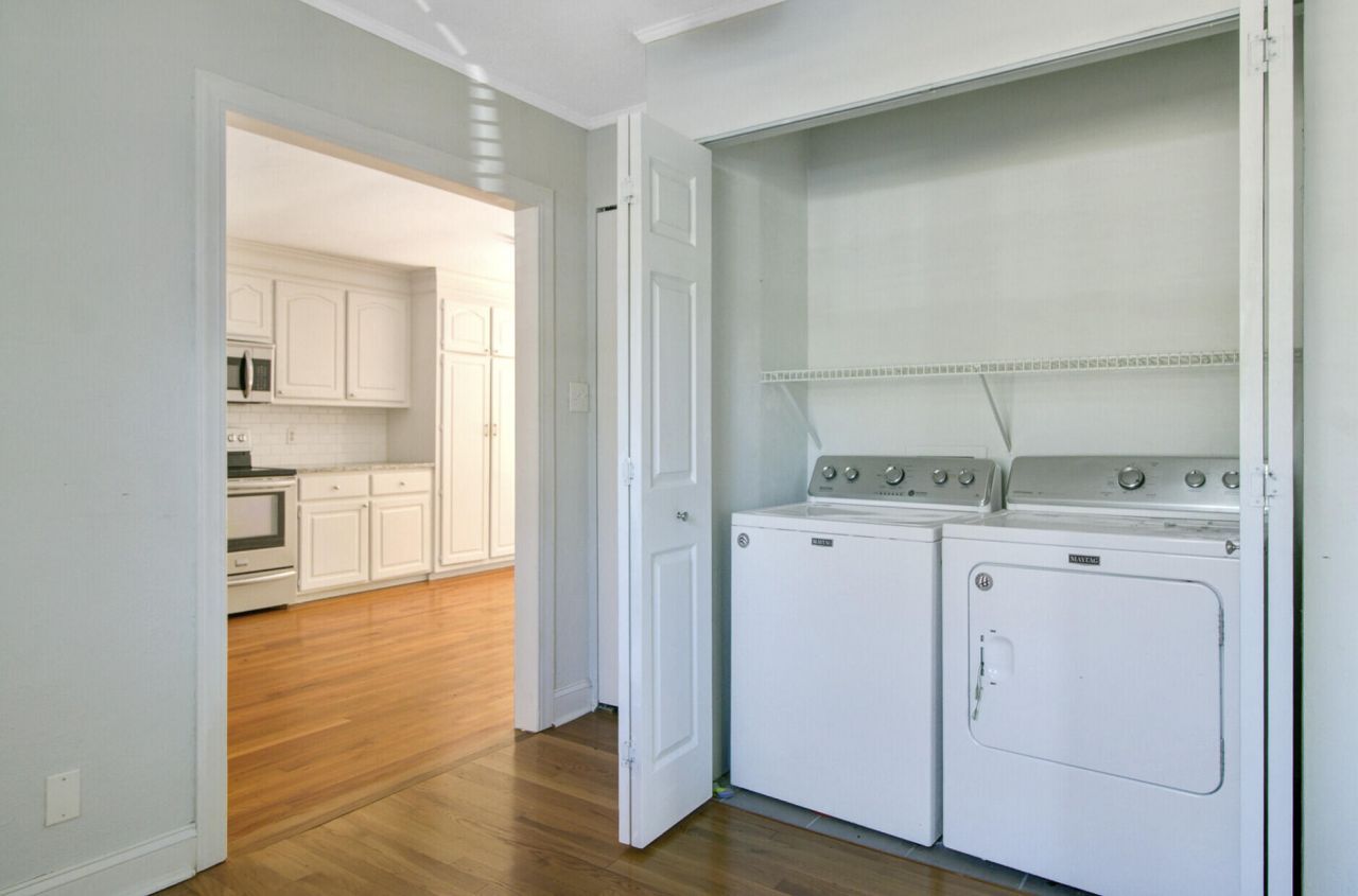 402 Golf Road Photo 29