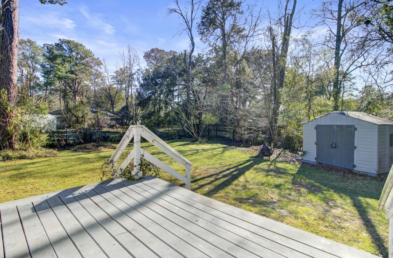 402 Golf Road Photo 32