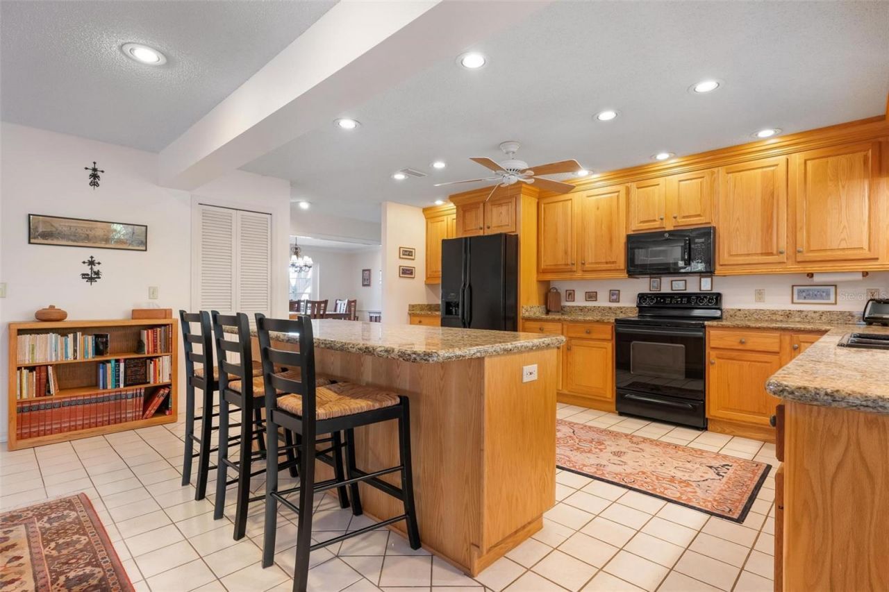 6964 Country Lakes Circle, Sarasota, FL 34243 Photo