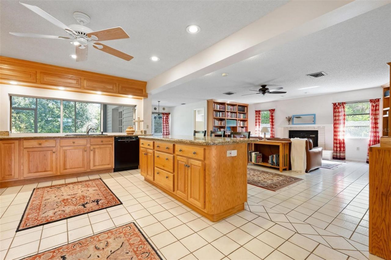 6964 Country Lakes Circle, Sarasota, FL 34243 Photo