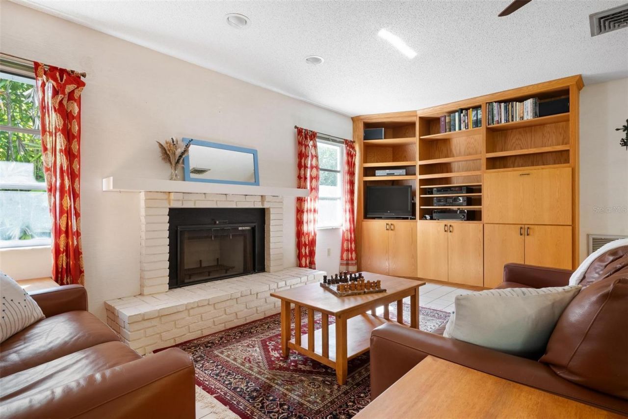 6964 Country Lakes Circle, Sarasota, FL 34243 Photo