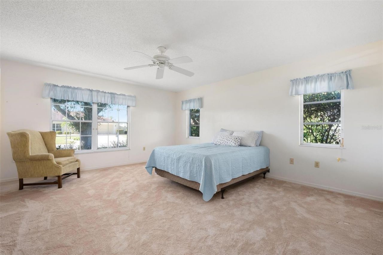 6964 Country Lakes Circle, Sarasota, FL 34243 Photo