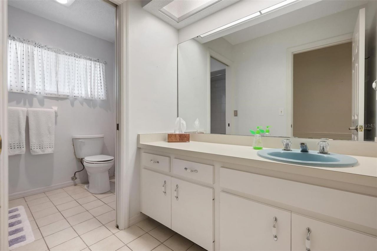 6964 Country Lakes Circle, Sarasota, FL 34243 Photo