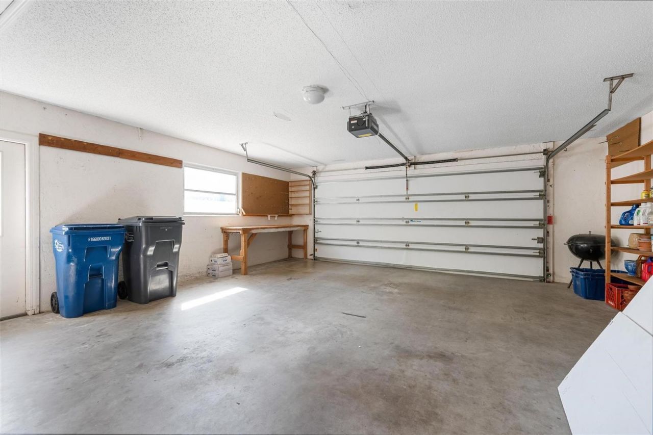 6964 Country Lakes Circle, Sarasota, FL 34243 Photo