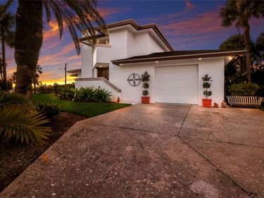 106 49TH STREET, HOLMES BEACH, FL 34217