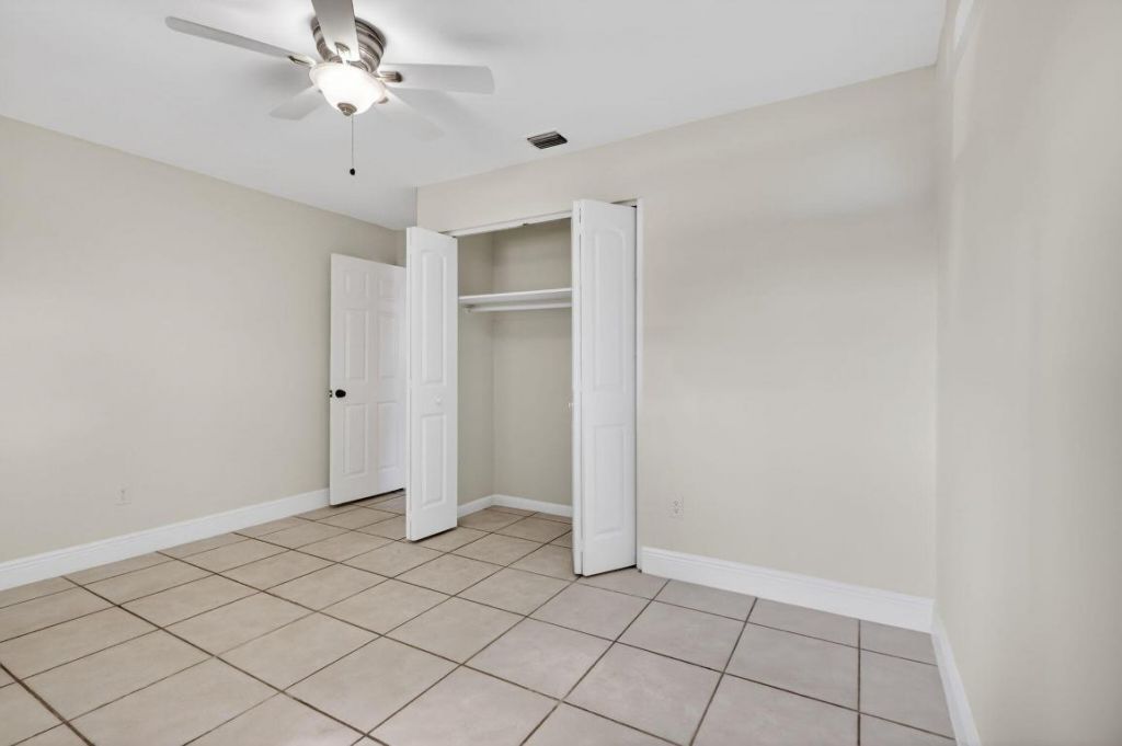 926 S 13th Avenue S, Lake Worth Beach, FL 33460 Photo