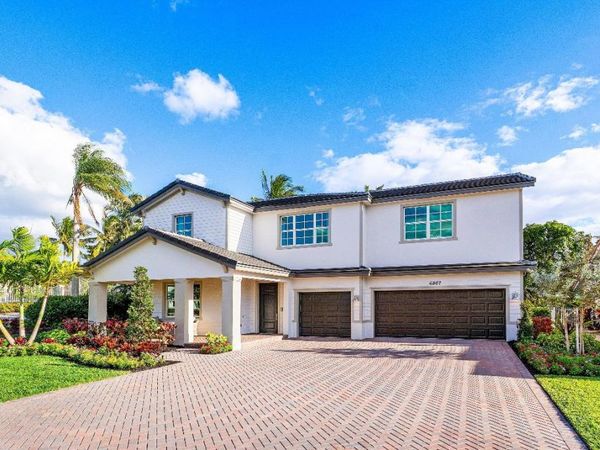 6867 Cobia Circle, Boynton Beach, FL 33437