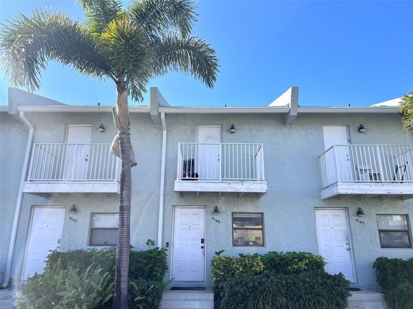 4145 NE 21st Terrace, Lighthouse Point, FL 33064