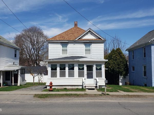 11 Saratoga Avenue, Broadalbin, NY 12025