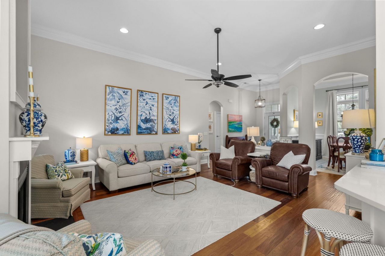 54 Summerlight Dr. Photo 11