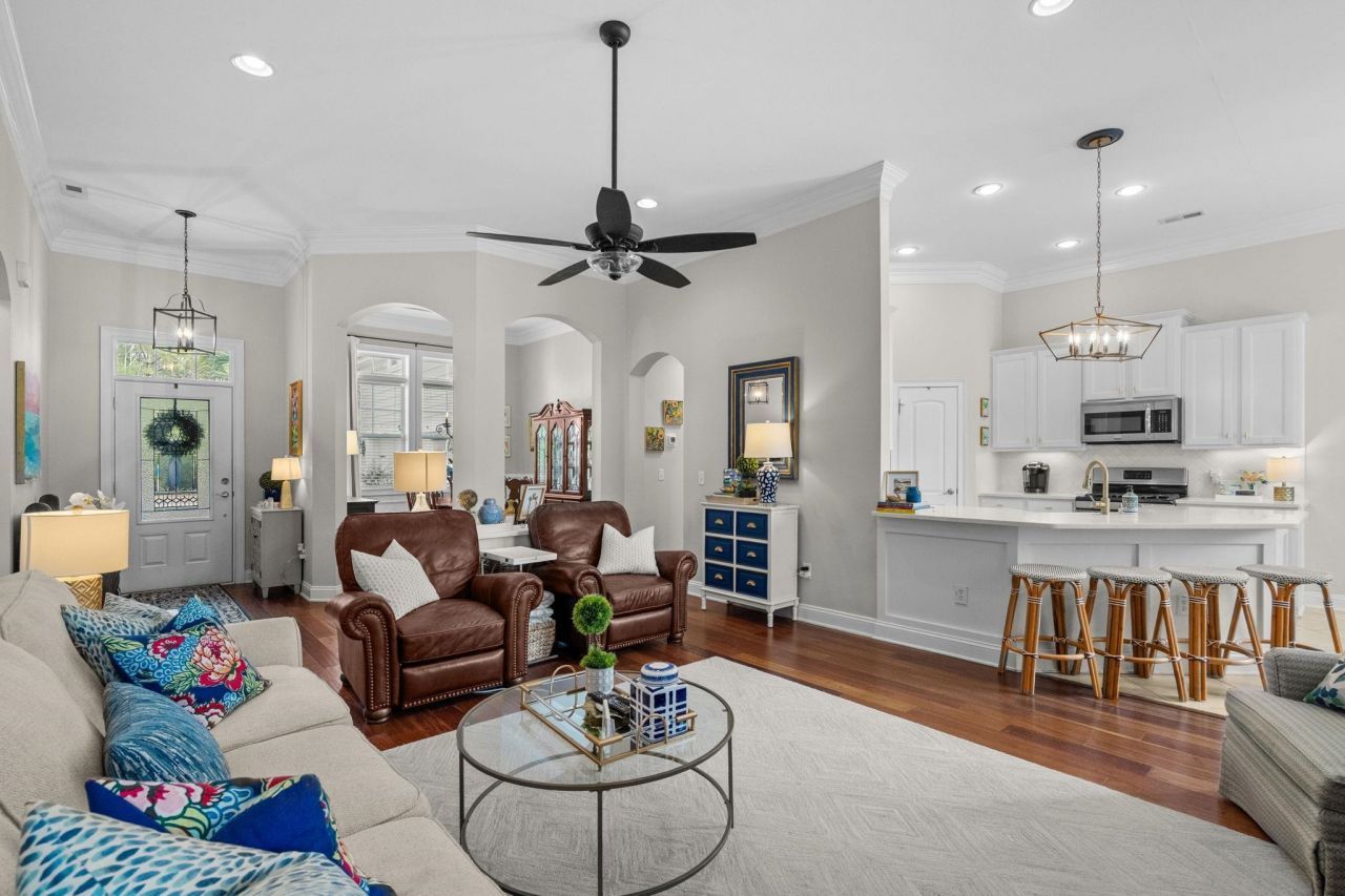 54 Summerlight Dr. Photo 12