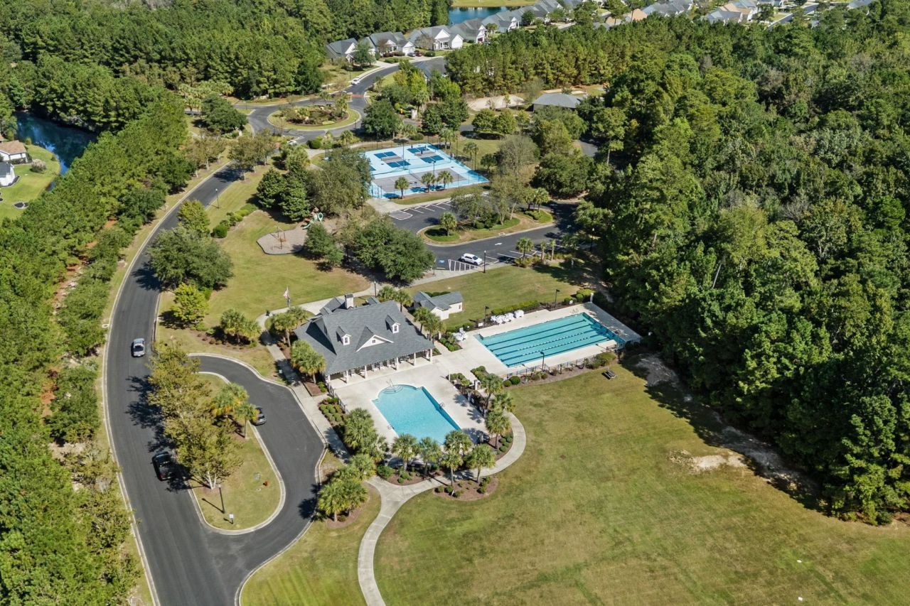 54 Summerlight Dr. Photo 38