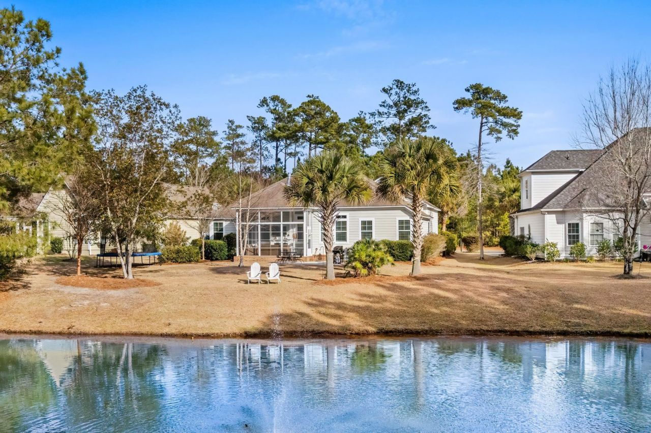 54 Summerlight Dr. Photo 4