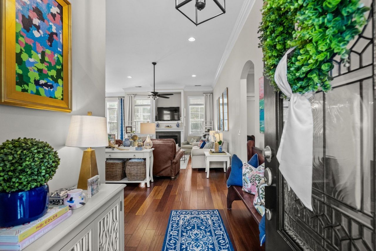 54 Summerlight Dr. Photo 6