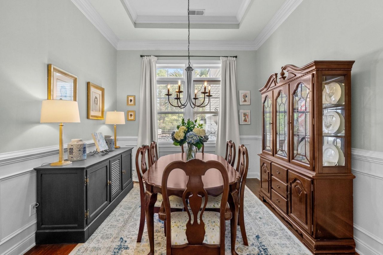 54 Summerlight Dr. Photo 7