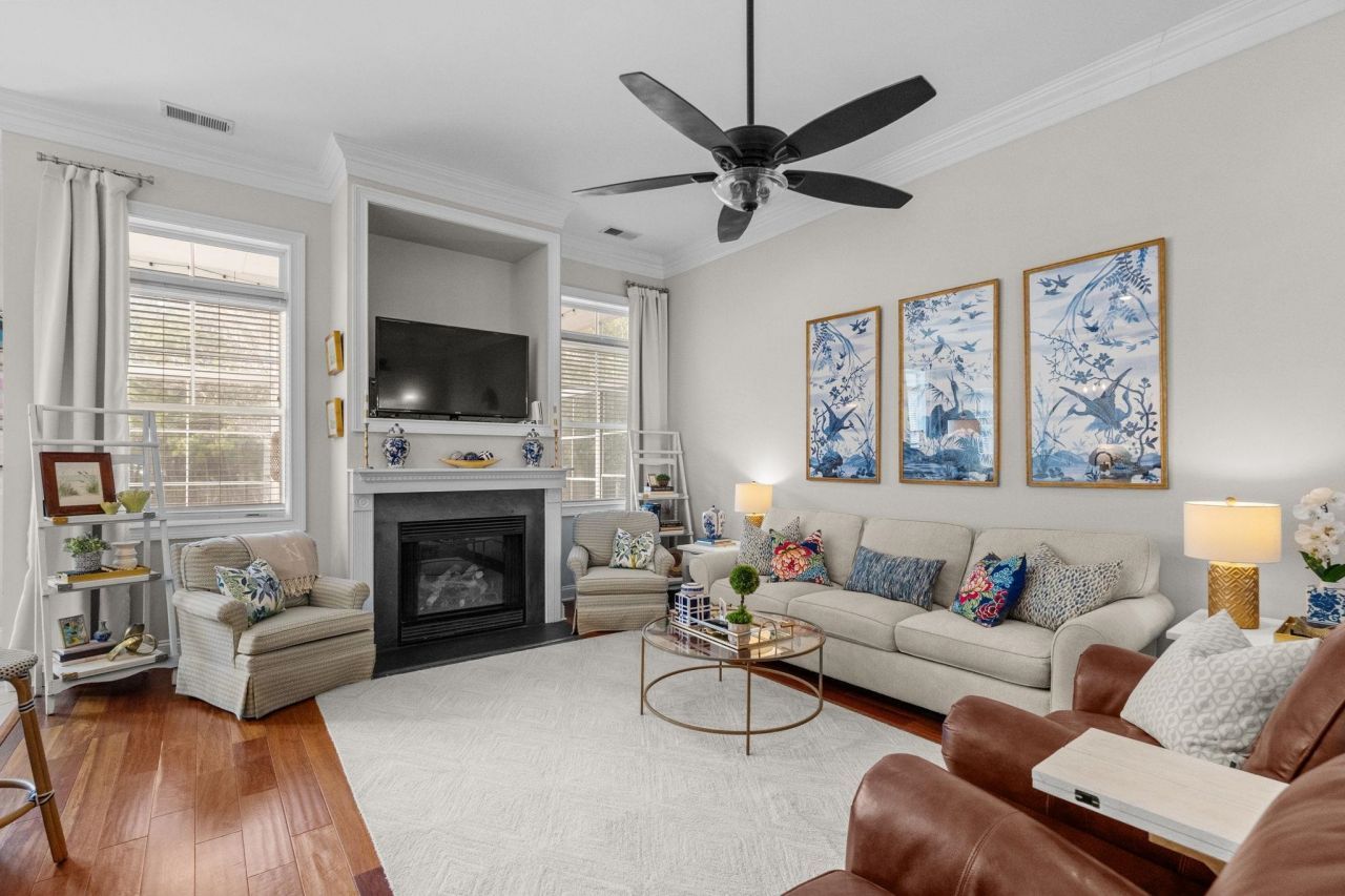 54 Summerlight Dr. Photo 9