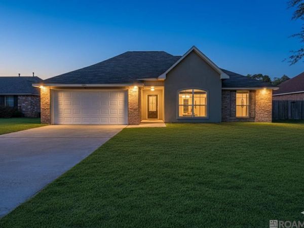 12925 Bonnie Bleu Dr, Denham Springs, LA 70726
