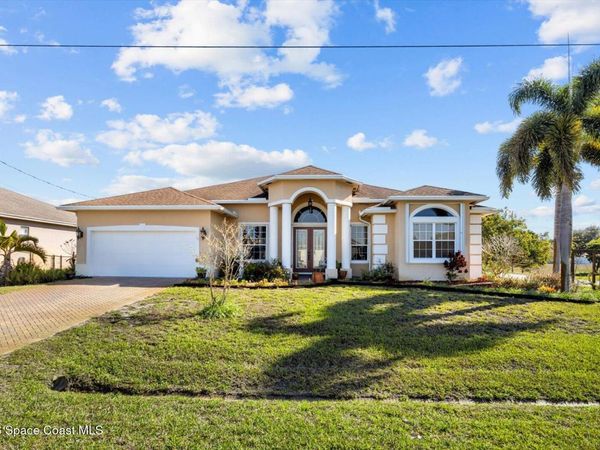111 SW Ladybug Drive, Port St. Lucie, FL 34953