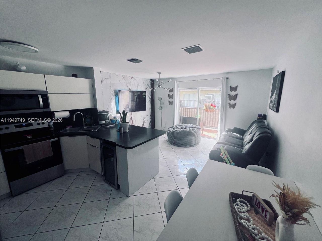 8851 NW 119th St, Unit 5221, Hialeah Gardens, FL 33018 Photo