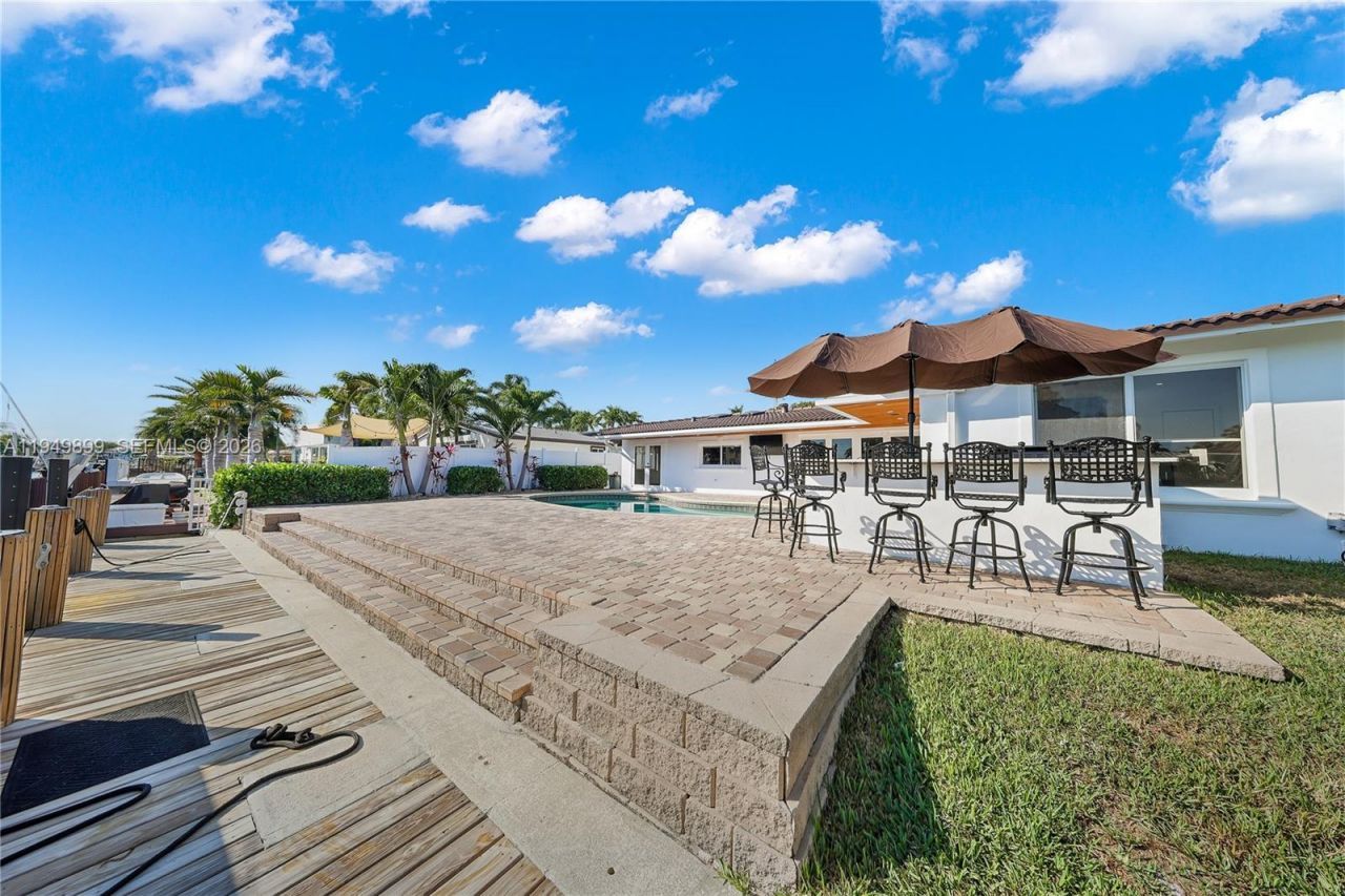 800 SE 3rd Ter , Pompano Beach, FL 33060 Photo