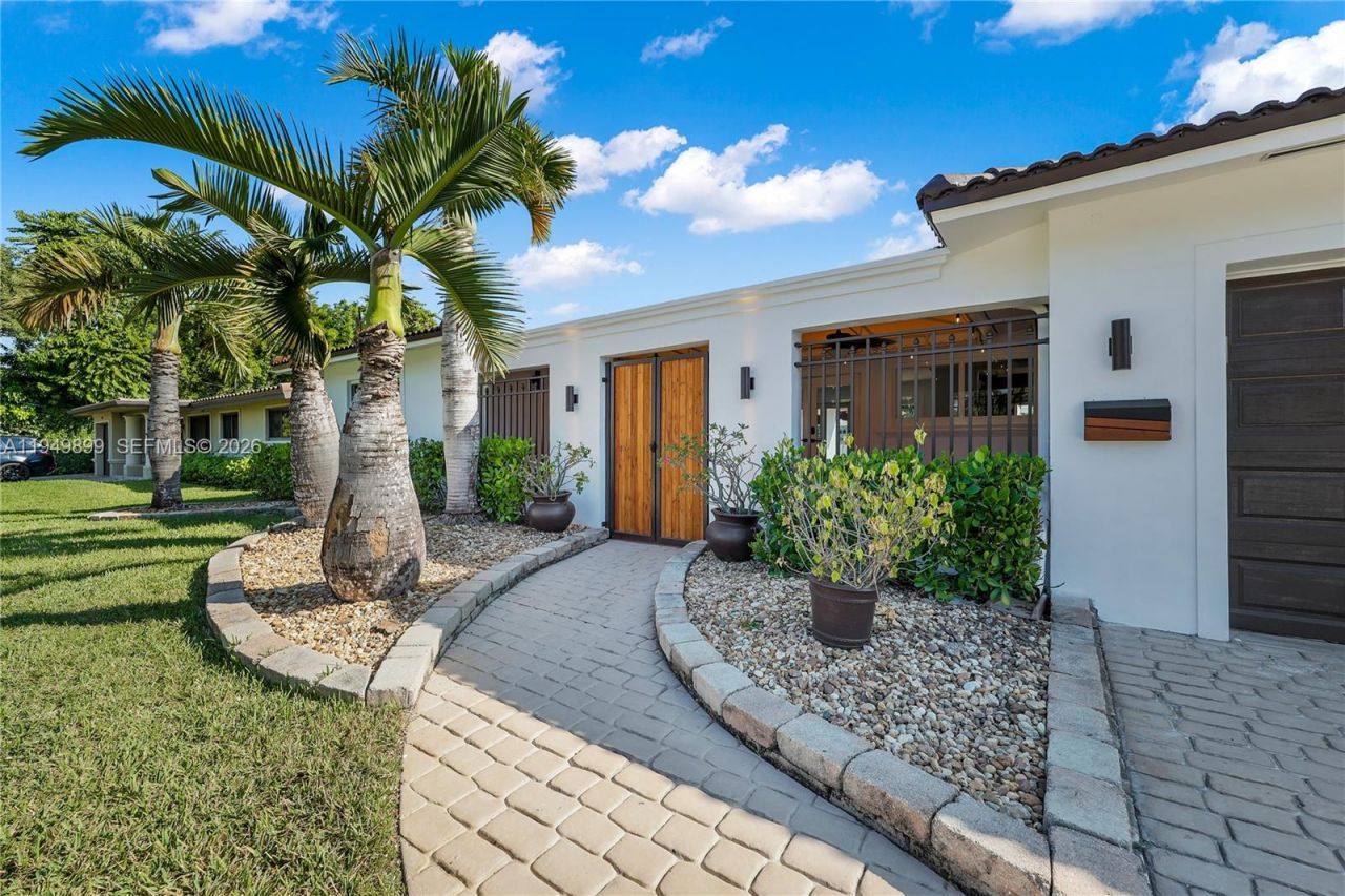 800 SE 3rd Ter , Pompano Beach, FL 33060 Photo