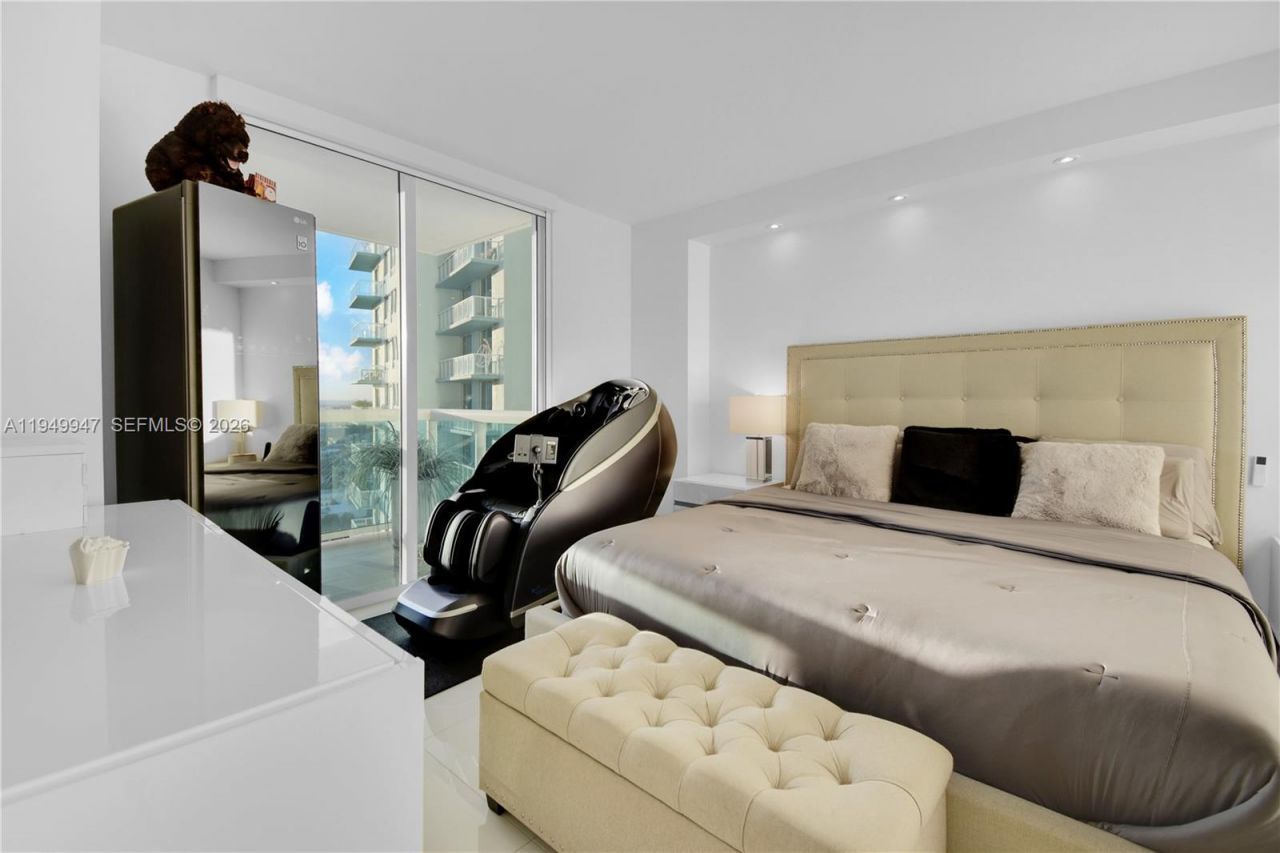 1800 N Bayshore Dr, Unit 3410, Miami, FL 33132 Photo