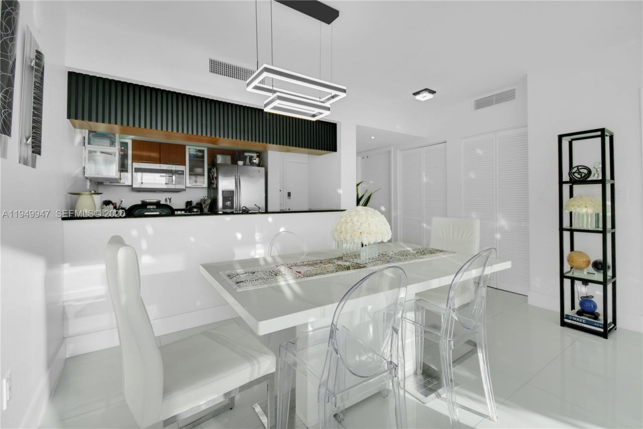 1800 N Bayshore Dr, Unit 3410, Miami, FL 33132 Photo