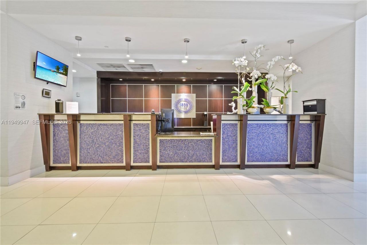 1800 N Bayshore Dr, Unit 3410, Miami, FL 33132 Photo