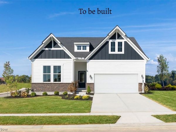 827 Colesbourne Circle, Uniontown, OH 44685