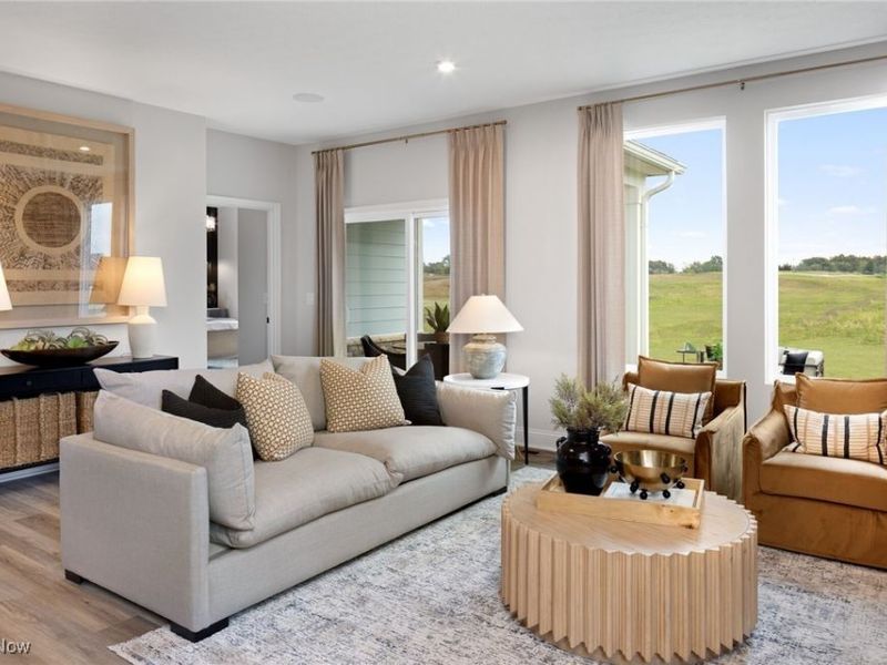 827 Colesbourne Circle, Uniontown, OH 44685 Photo 10