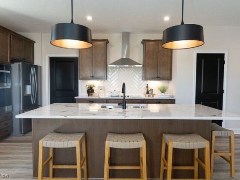 827 Colesbourne Circle, Uniontown, OH 44685 Photo 12