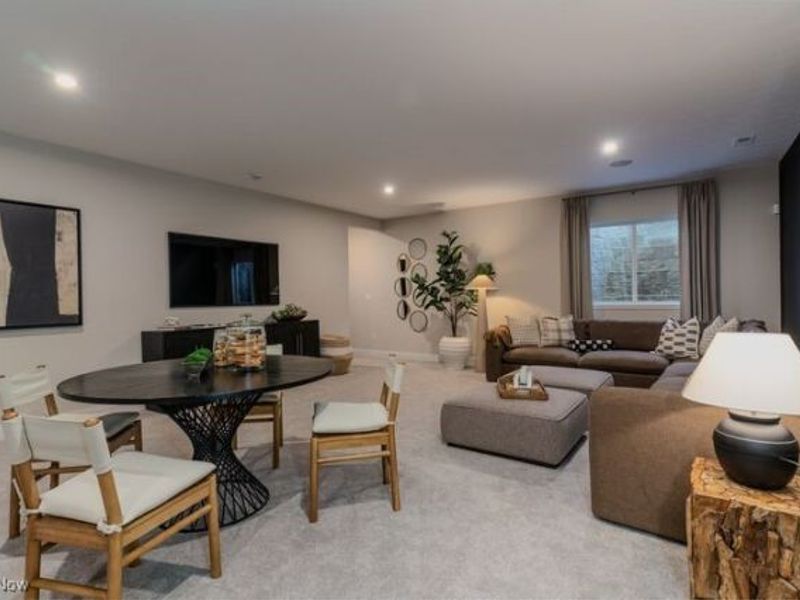 827 Colesbourne Circle, Uniontown, OH 44685 Photo 31