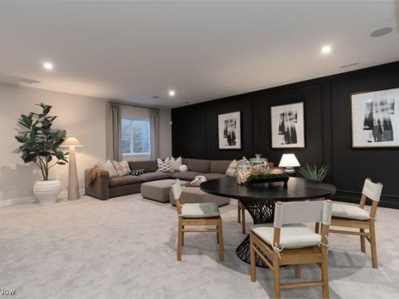 827 Colesbourne Circle, Uniontown, OH 44685 Photo 32